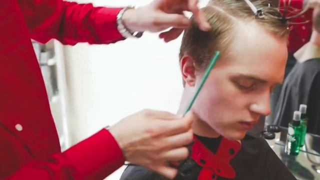 Мужская стрижка ножницами (удлиненная) смотреть онлайн