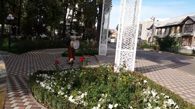 ONE MAN BAND KARLSON "NO WOMAN NO CRY" смотреть онлайн