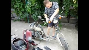 1) Разборка скутера Honda Giorno ( Съёмка пластика и проводки )