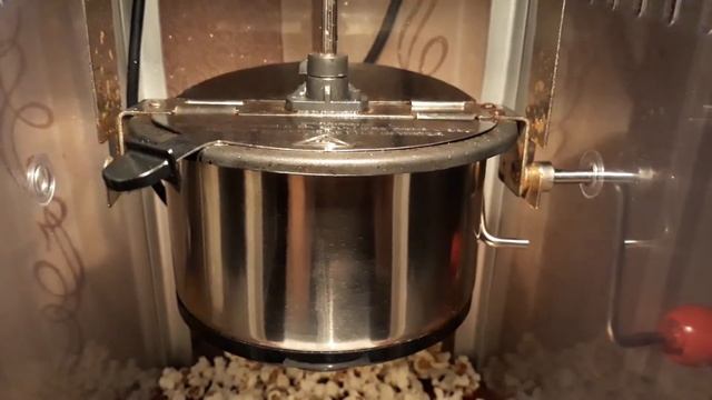 Popcorn Machine in Action. смотреть онлайн