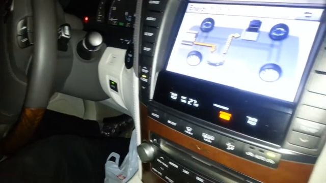 Обзор Lexus LS600hl