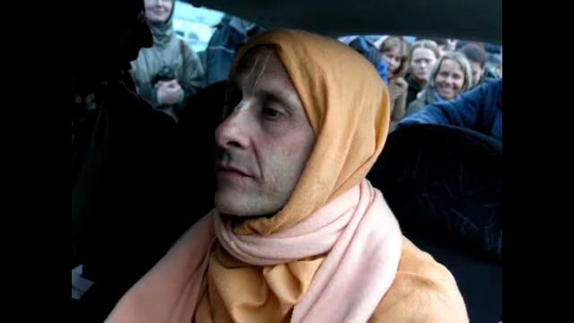 Радханатха Свами Рамаяна ч 8 Рама, Сита и Лакшман отправл в лес на 14 лет смотреть онлайн
