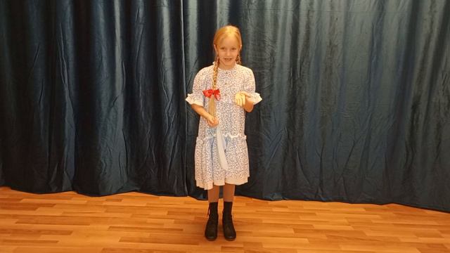 Павел Петрович Бажов ."Огневушка поскакушка" фрагмент. Читает Полина Шепелева. смотреть онлайн