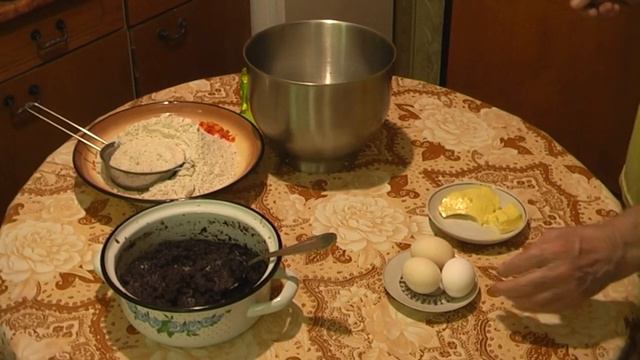 ТРИ СЕКРЕТА. Маковый рулет смотреть онлайн
