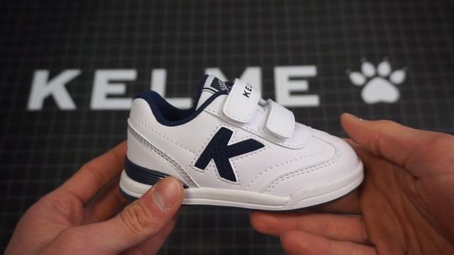 Детские кроссовки Kelme NEW TECH белые с темно-синим смотреть онлайн