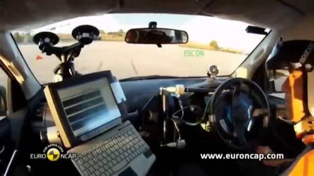 Crash Test 2012 Isuzu D-Max - ESC Test Euro NCAP смотреть онлайн