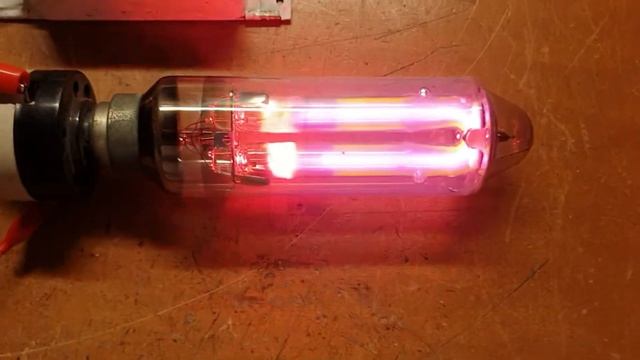 starting a 18w SOX lamp on a fluorescent ballast смотреть онлайн