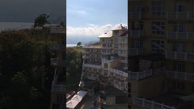 Снять апартаменты у моря Ялта, Отрадное, для семьи из 2-4 человек смотреть онлайн