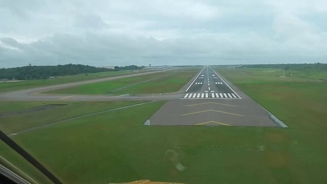 Ан-12 Шри-Ланка аэропорт Коломбо посадка. An -12 Sri lanka airport Colombo landing смотреть онлайн