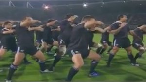 Хака-танец сборной Новой Зеландии по регби.Хака  это традиционный танец новозеландских маори, испол