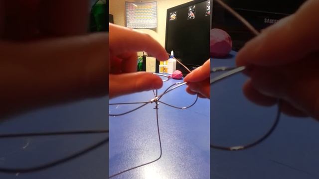 Как распутать головоломку из проволки смотреть онлайн