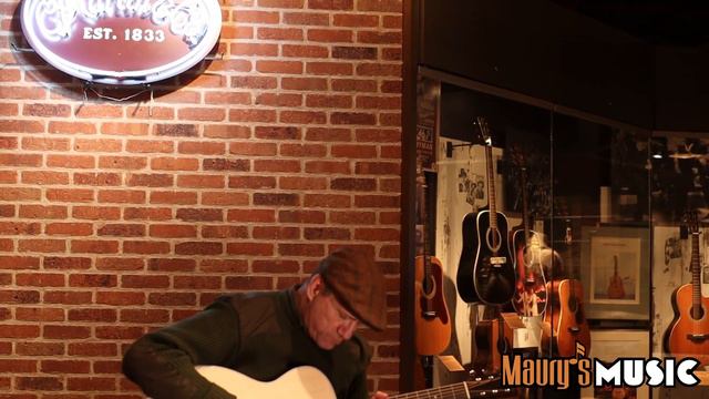 Martin SC-13E amplified play-test with Spoon Phillips смотреть онлайн