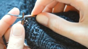 ДЕЛАЕМ СКОС РУКАВА УКОРОЧЕННЫМИ РЯДАМИ. РУКАВ ИЗ ПРОЙМЫ. || НАЧНИ ВЯЗАТЬ!