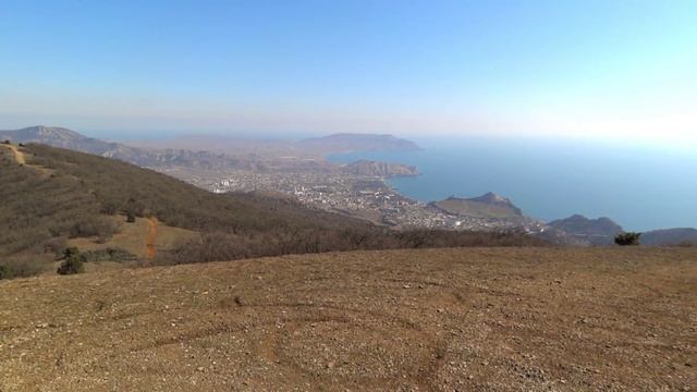 Крымская весна. Прогулка на гору Перчем из Нового Света и обратно. смотреть онлайн