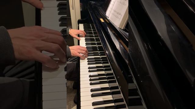 P81, Beethoven смотреть онлайн