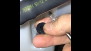 HONDA CR-V не работает омыватель стекла, плохо брызгает, снятие моторчика, чистка сетки