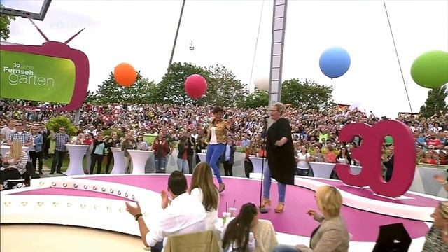 JESSICA FOLCKER - How Will I Know @Fernsehgarten 03. 07. 2016