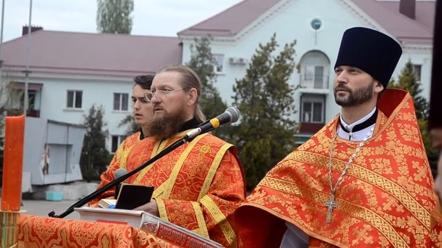 В праздник Пасхи в городе Михайловка была отслужена Пасхальная Вечерня. смотреть онлайн