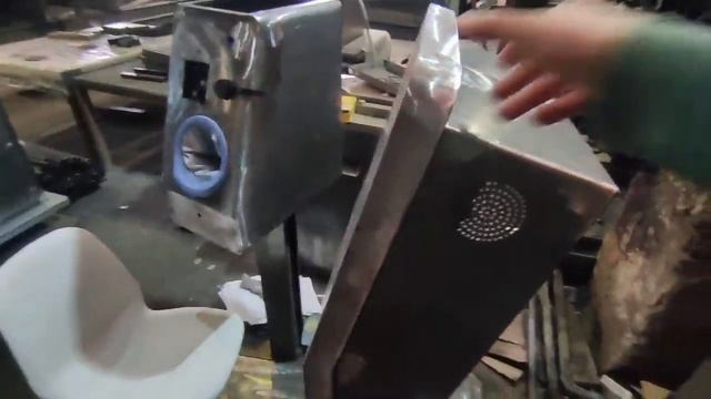 Сборка и покраска корпуса оборудования для медицинского осмотра смотреть онлайн