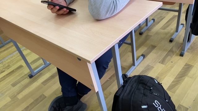 Классный час. Поздравление с 23 февраля. Конечно, на всё надо время для подготовки. смотреть онлайн