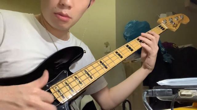 Fender American deluxe jazz bass смотреть онлайн