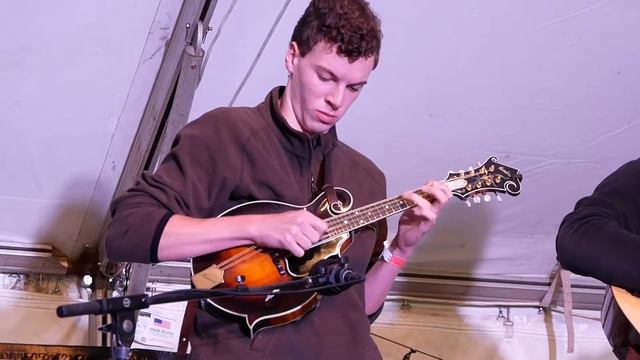 "Sweet Georgia Brown" ~ Jonah Horton on mandolin @ Happy Valley Fiddlers Convention смотреть онлайн