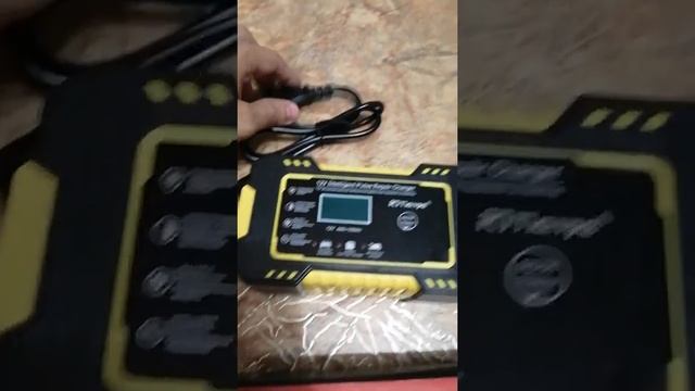 зарядное устройство для автомобиля и мото смотреть онлайн