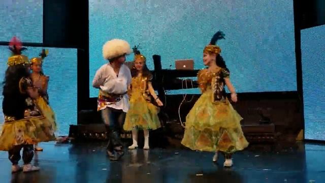 Poqa-poq Yulduzcha qizlar raqsda USA. смотреть онлайн