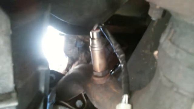 98 Ford Explorer 4.0 OHV replace O2 sensor bank 1 смотреть онлайн