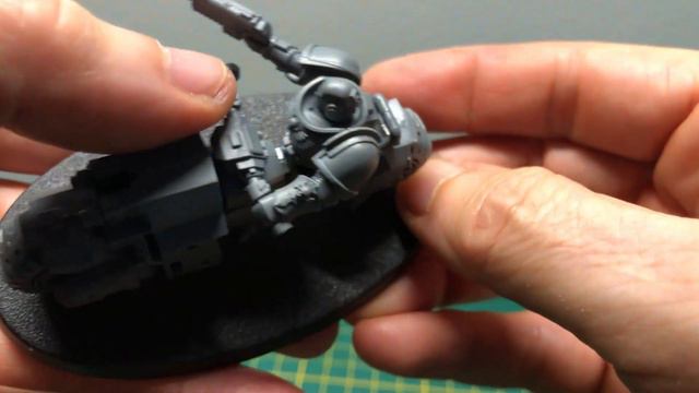 Warhammer 40k Primaris Outrider build from the Command Edition Starter Set by a novice смотреть онлайн
