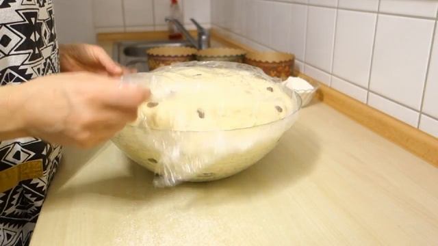 Пасхальные куличи, традиционный рецепт с изюмом! смотреть онлайн