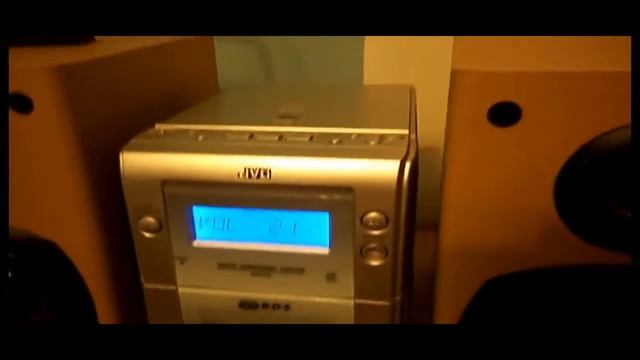 JVC CA UXH10 CD MICRO HIFI STEREO RADIO SYSTEM WITH 2 x SONY SS CCP33 SPEAKERS смотреть онлайн