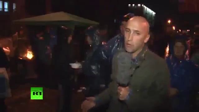 Протестующие на юго востоке Украины готовятся к столкновениям смотреть онлайн