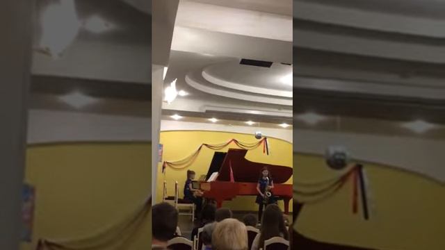 G.Caccini "Aria" Аня и Алёна Михины смотреть онлайн