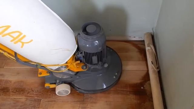 Шлифовка паркета шлифмашиной "YARMAK".Часть 2. смотреть онлайн