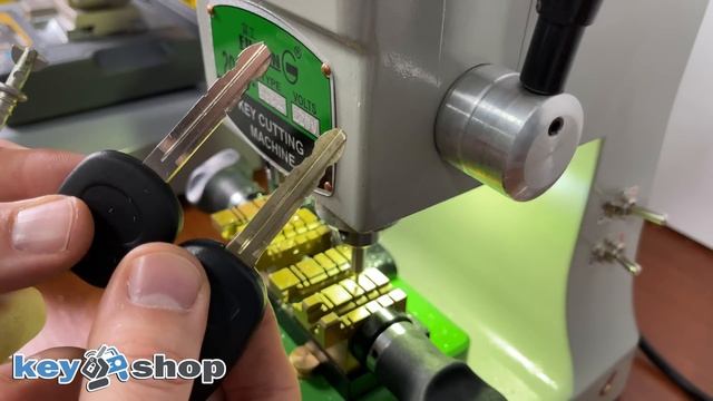 GOSO 998A станок для нарезки ключей 2 в 1 английский и вертикальный профиль / как нарезать ключ? смотреть онлайн