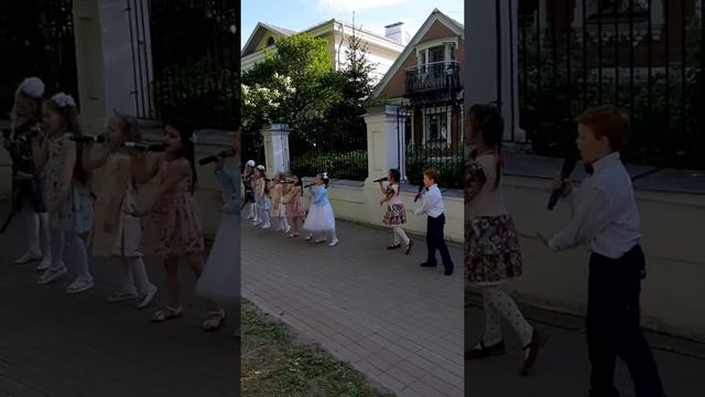 2019.05.25. День города Ярославля: В детстве всё бывает - ансамбль 1 класс смотреть онлайн