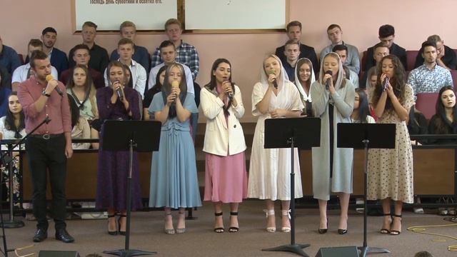 Далеко далеко -- Молодёжная группа