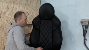 Заменяем старые чехлы салона «Весты» на новые.