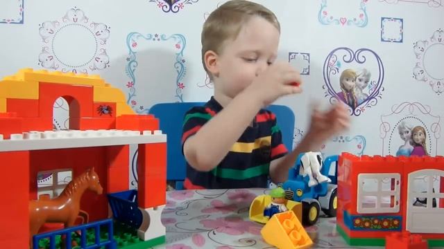Лего Дупло. Развивающее видео для детей Lego Duplo! Играем в конструктор.Собираем ферму для животны смотреть онлайн
