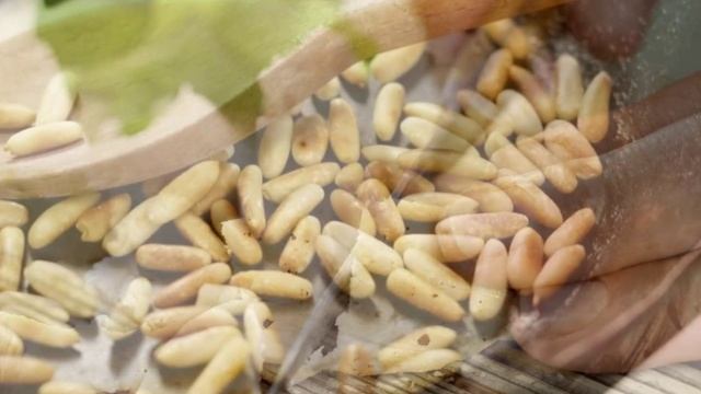 Греческий салат с курицей рецепт. Салат с курицей и картофелем. смотреть онлайн