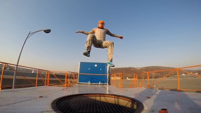 Полеты без стакана. Аэротруба LETIM смотреть онлайн