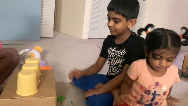 Three Shell Game For Kids| #IndoorGames #braingames For Kids Rainyday Game Or Winter Games Indoor смотреть онлайн