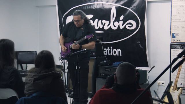 Panos A.Arvanitis -Guitar Clinic Chapter 3 - Κourbis Pedal Cockney Riot смотреть онлайн