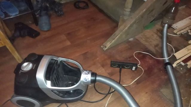 Пылесос поймал мышь смотреть онлайн
