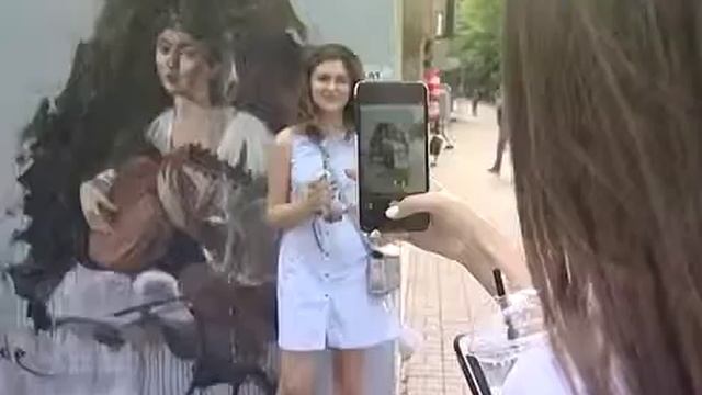 Копии шедевров великих живописцев на стенах домов Донской столицы смотреть онлайн