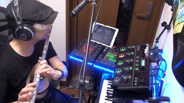 Live looping - RC505 meets with Maschine Mikro Mk3, Tongue Drum & Flute смотреть онлайн