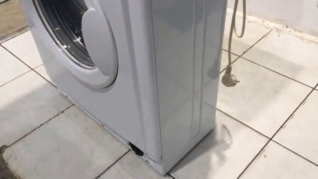 Стиральная машина Indesit WIUN81 смотреть онлайн