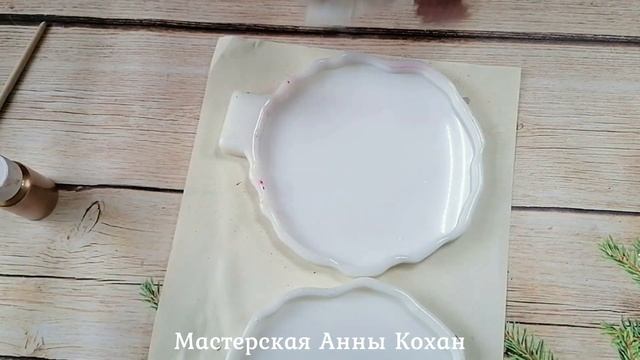 ??ДВА ПРИМЕРА использования силиконовой вставки СОТЫ при заливках эпоксидной смолой?? смотреть онлайн