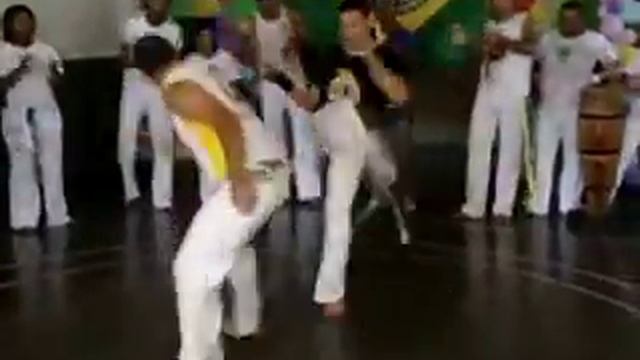 Batizado Grupo Reviver capoeira 3 смотреть онлайн